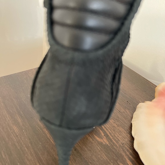 Gorgeous Mia Limited Edition genuine leather sandals - Picture 7 of 14